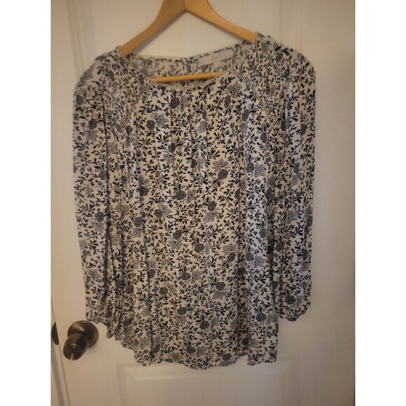 LOFT Tops - LOFT Black And White Flowy Blouse